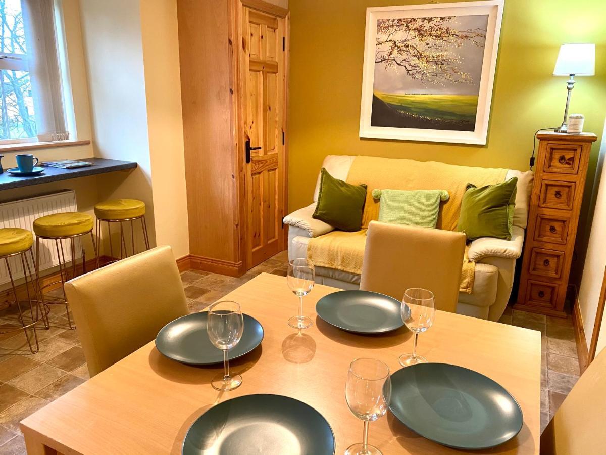 3 Bedroom House Located In Centre Of Carndonagh Buitenkant foto
