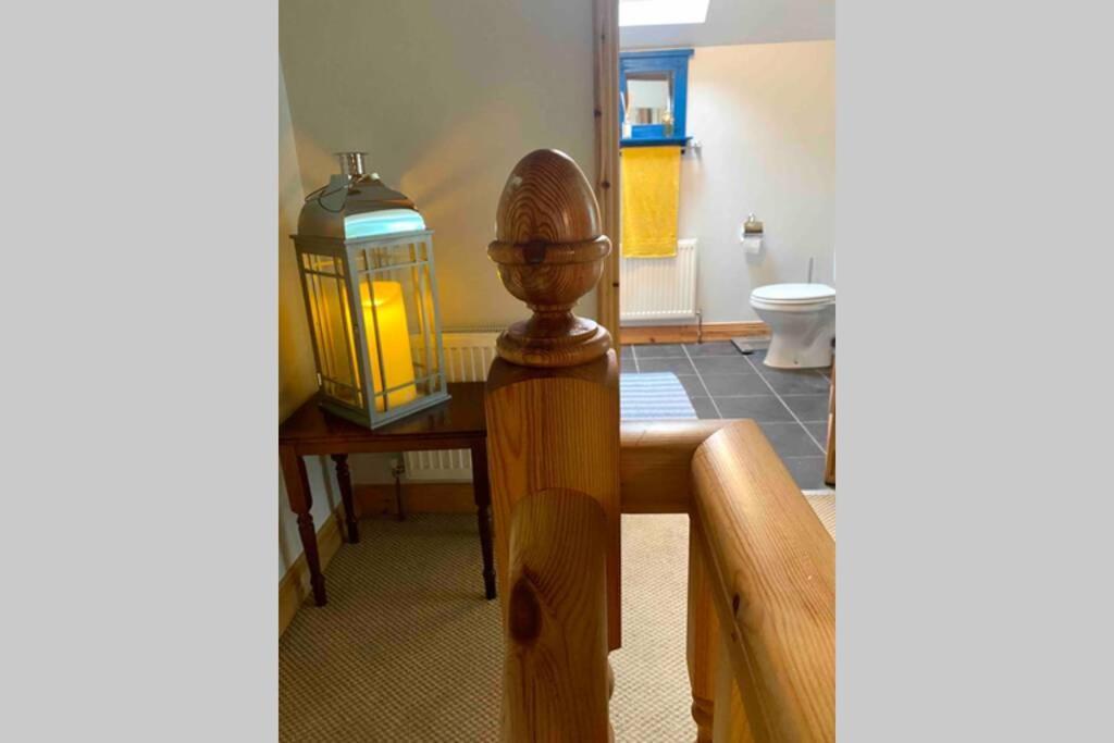 3 Bedroom House Located In Centre Of Carndonagh Buitenkant foto